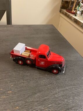 Vintage Speedway Classic Red Truck